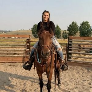 Meet your Posher, Lesley